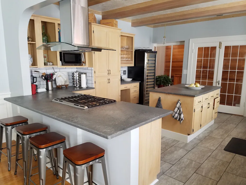 124 Ferry St SW – Kitchen 2 – 11-22-2022