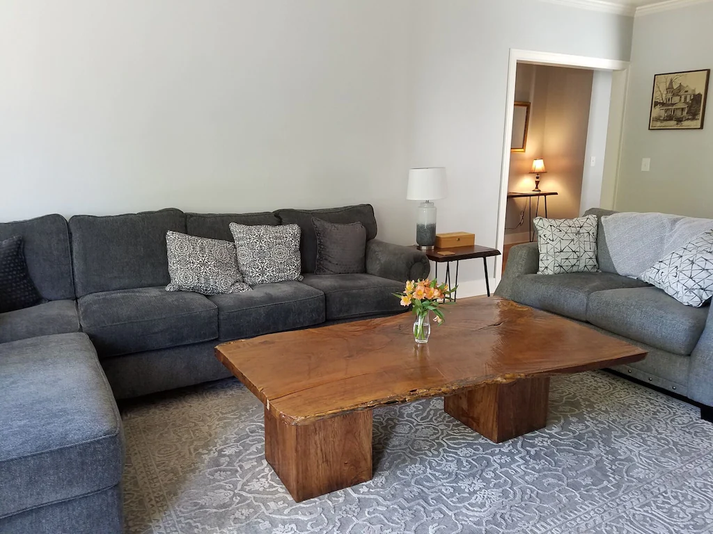 124 Ferry St SW – Living Room 3 – 11-22-2022