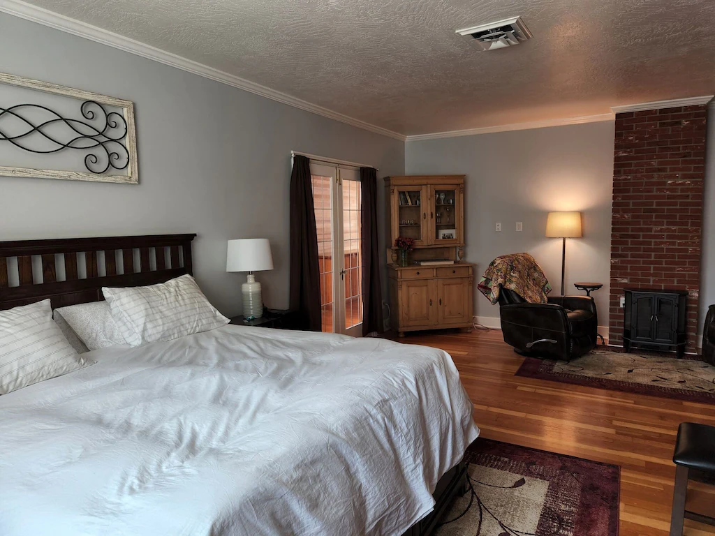 124 Ferry St SW – Master Bedroom 1 – 11-22-2022