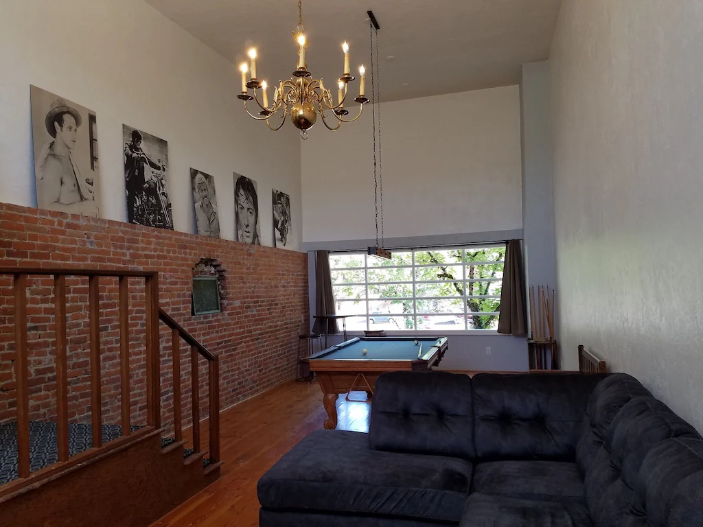 124 Ferry St SW – Pool Ballroom 2 – 11-22-2022