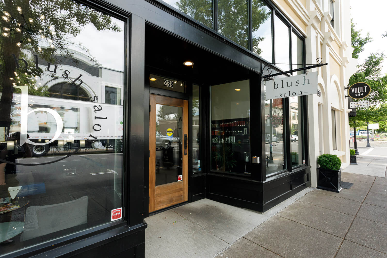 ADA_Blush_Salon2