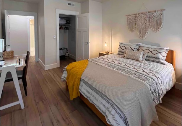 Opera House 102 – Bedroom 1