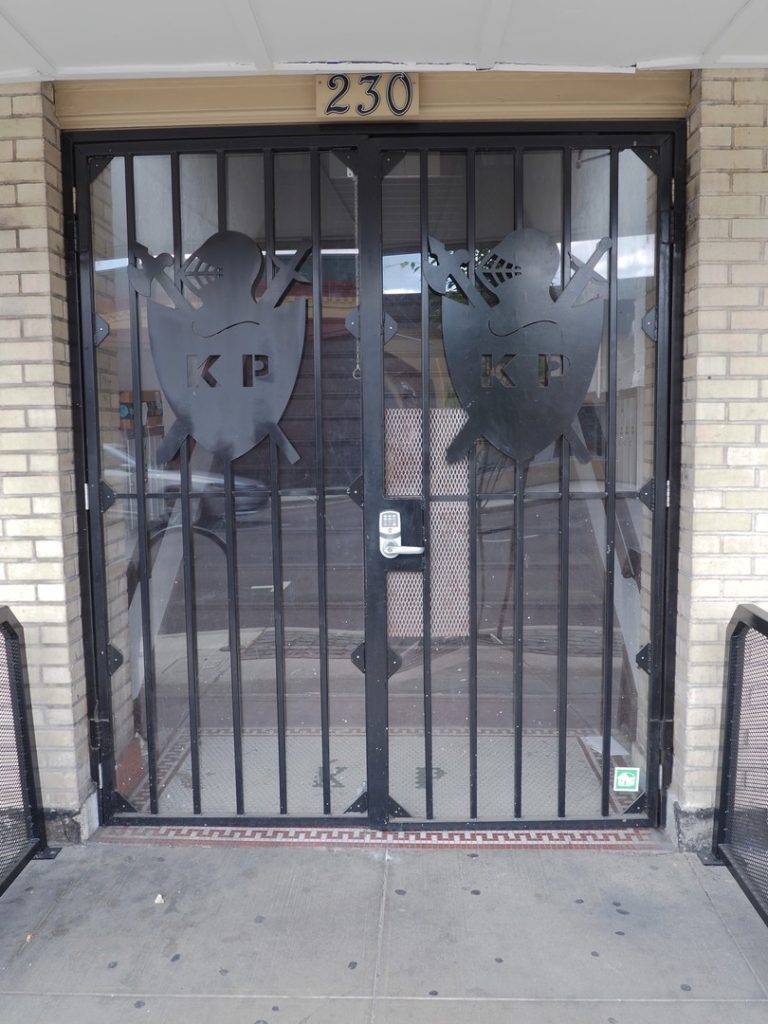 KP-gate-doors