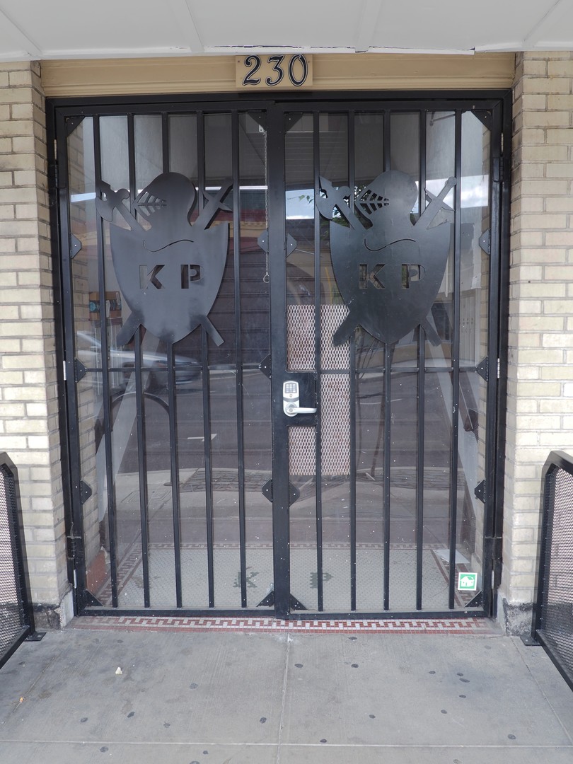 KP-gate-doors